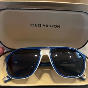 LOUIS VUITTON SUNGLASSES